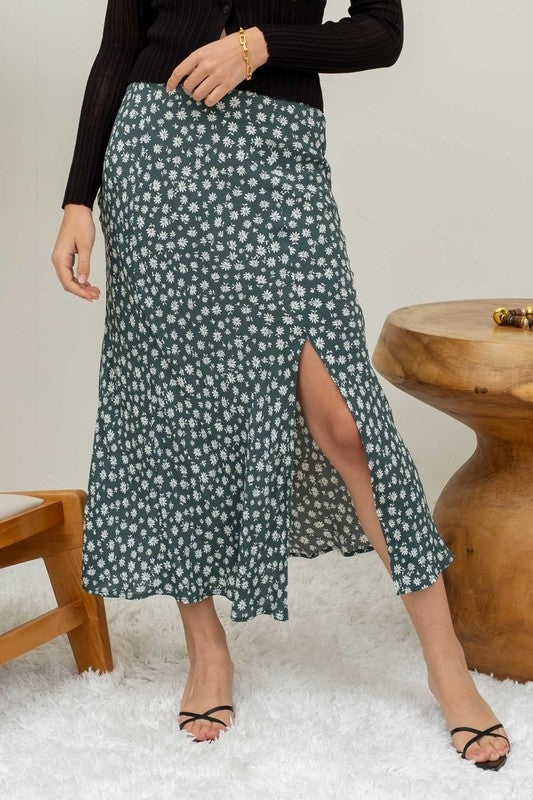 90's Floral Midi Skirt in Hunter Green