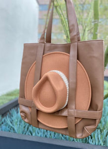 Traveler Tote Bag in Caramel